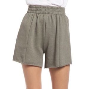 The Laundry Room Bermuda Lounge Shorts NWT Size M